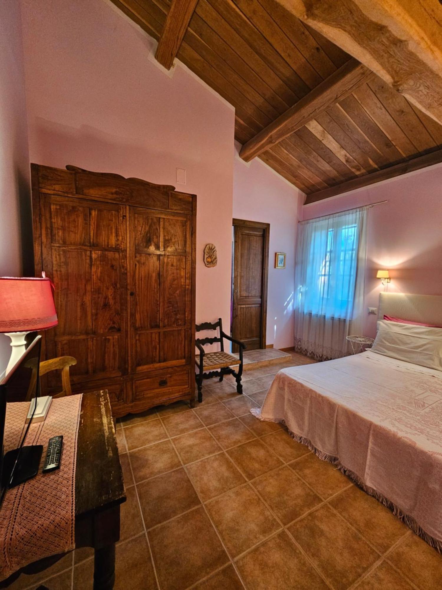 La Casa Dei Tigli Bed and Breakfast Cannara Eksteriør billede