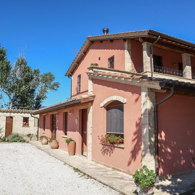 La Casa Dei Tigli Bed and Breakfast Cannara Eksteriør billede